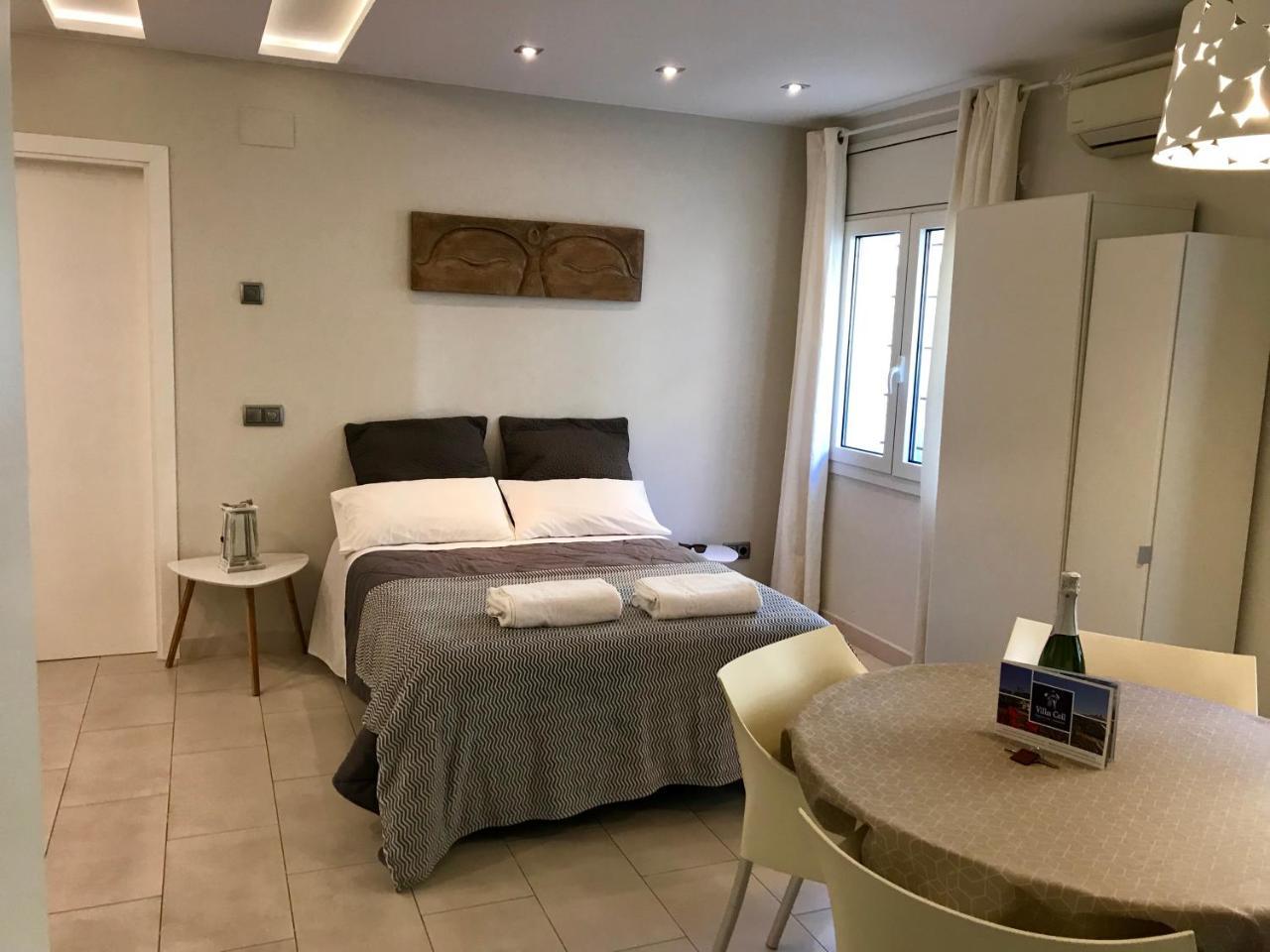 Apartamentos Can Quim L' Escala Esterno foto
